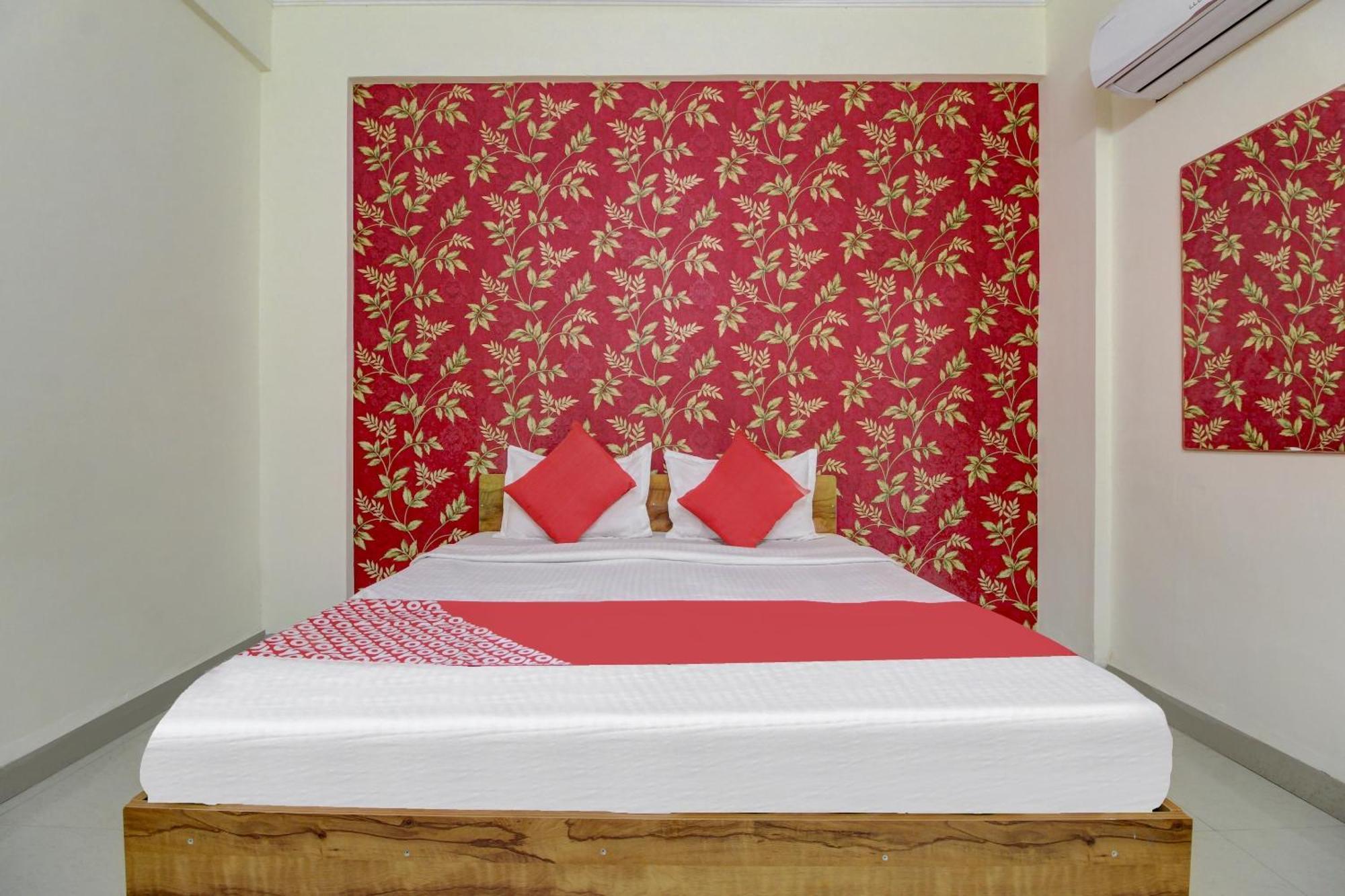 Hotel O Sai Executive Lodging Yerandwane エクステリア 写真